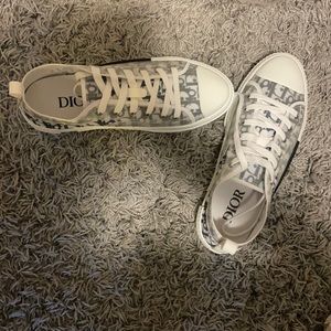 Dior men’s sneakers size US 11 no box